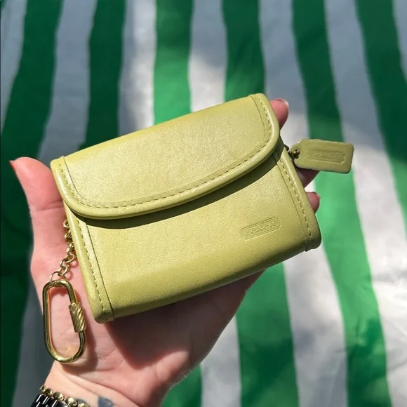 Vintage Coach 7219 kiwi Multifunction Purse Wallet - Picture 2 of 9